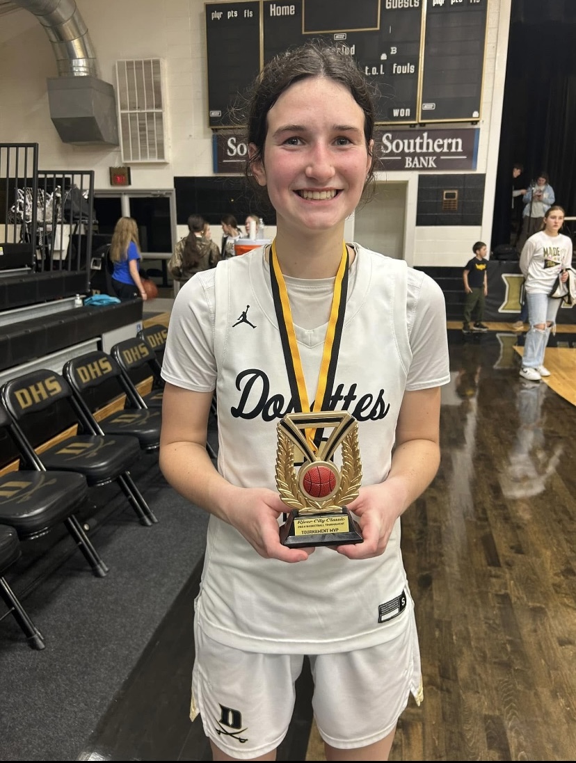 <a href="/2027CarsynH/">Carsyn Hagood</a> was named River City Classic Tournament MVP! Proud is an understatement!🏀🐐