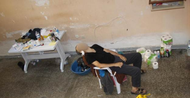 Katil, diktatör Esad'ın hapishanesi değil. <a href="/RTErdogan/">Recep Tayyip Erdoğan</a>  Türkiye'sinde oldu ve failler hala hesap vermedi.