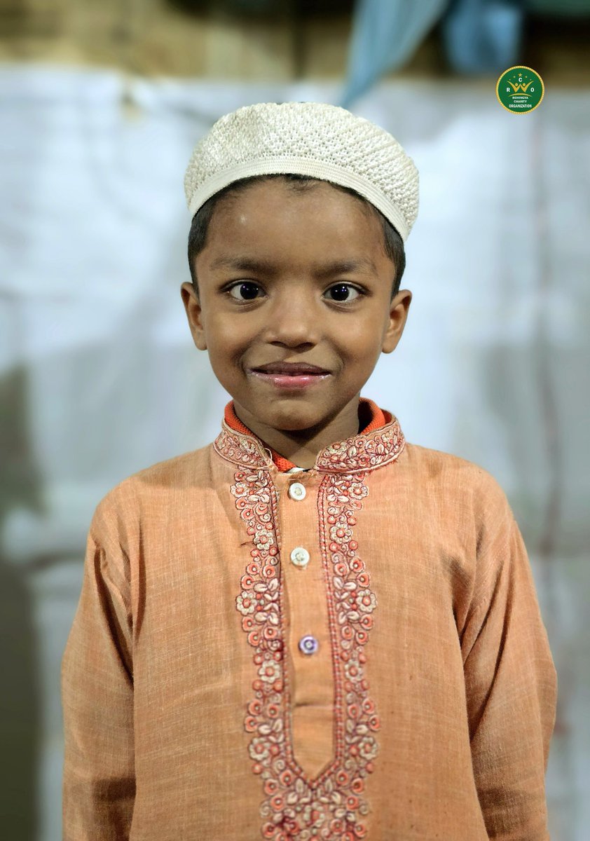 rco_org's tweet photo. 1/2
Mohammad Yaser, a #Rohingya #orphan, was found in 2017, crying just after his mother gave birth to him while fleeing to Bangladesh.
Alhamdulillah, Yaser is now #memorizing the #Quran in our #Tahfizul Qur'an program, a testament to his resilience and determination. https://t.co/W7V5npPtph