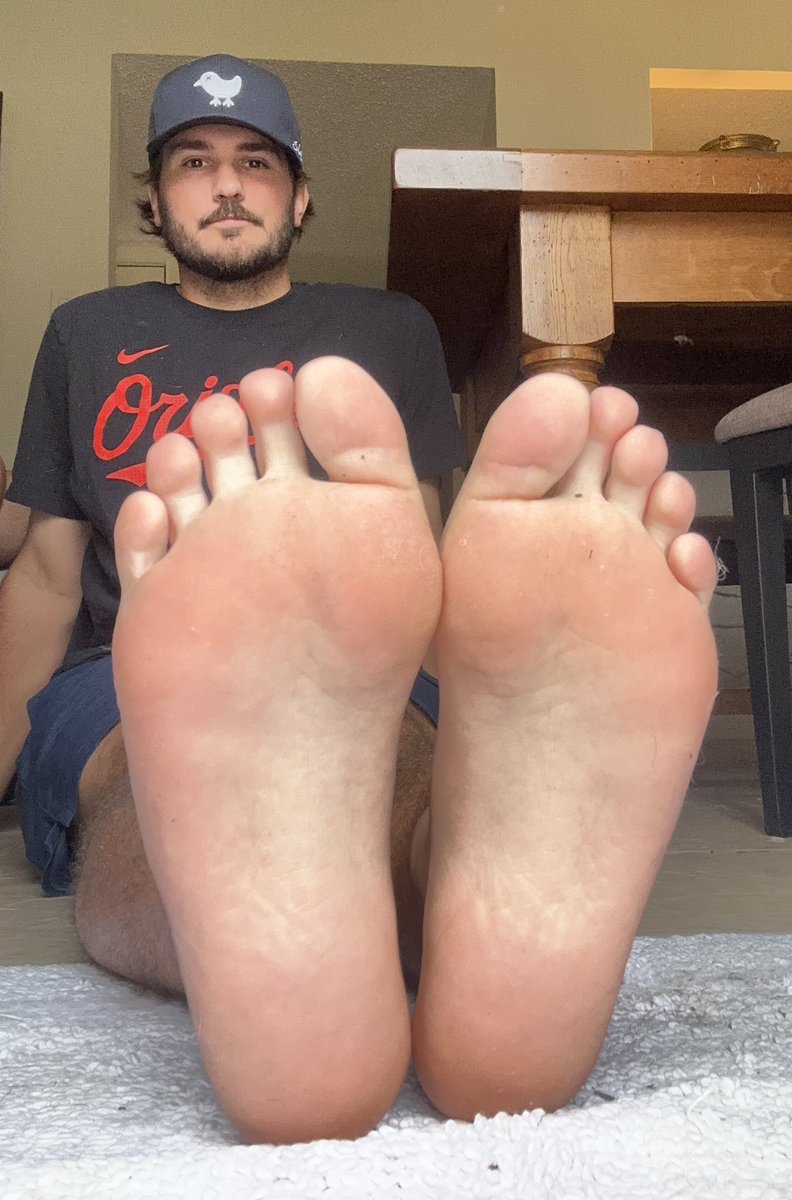 mastertravis7's tweet photo. who wants em? https://t.co/dhf7utSjuP