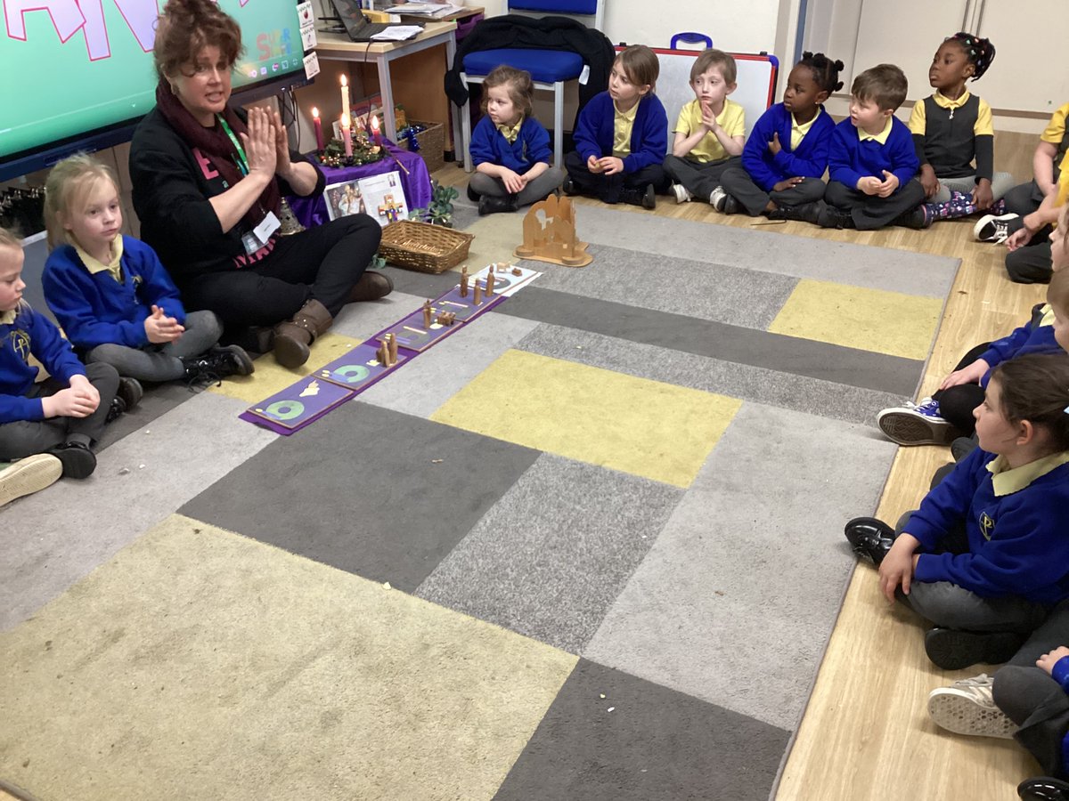 StAnthonysCPS's tweet photo. FS2 enjoyed learning about Advent and the Christmas Story with Mrs Collinge. #STAsparkle @CuthbertPrimary https://t.co/YrF3wwafkU