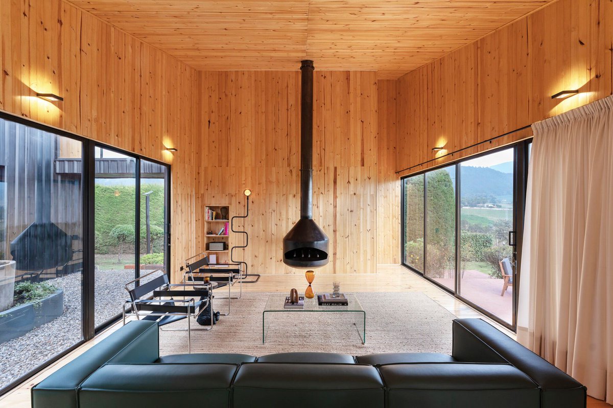 Archello's tweet photo. Nestled in the Colombian Andes, A House with Two Volumes by PAE merges traditional rural building systems with modern design.
https://t.co/RRDhLtT6TY
#VernacularArchitecture #SustainableDesign #ModernRural https://t.co/JZv6GSB6cM