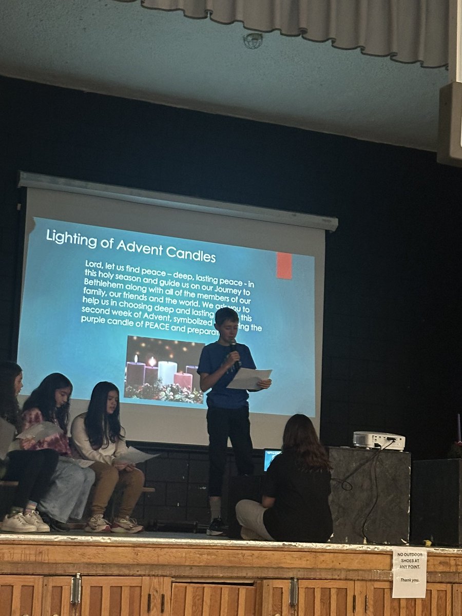alcdsb_olmc's tweet photo. Jesus gives us a Peace that surpasses understanding. Thank you for leading our Advent Liturgy, Mme Martin’s class! #advent #Peace #TogetherisBetter @alcdsb https://t.co/R6XzIVzOEM