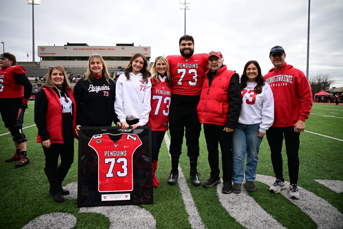 Youngstown State Football (@ysufootball) on Twitter photo Former Penguin ๐๐๐ฏ๐ข๐ ๐๐๐ญ๐ณ๐ฅ๐๐ซ will be the featured student speaker at Sunday's YSU undergraduate ceremony. ๐ง๐
He will graduate Summa Cum Laude with a Bachelor of Science in Biological Sciences, accompanied by minors in Chemistry and Wellness. ๐
#GoGuins Former Penguin ๐๐๐ฏ๐ข๐ ๐๐๐ญ๐ณ๐ฅ๐๐ซ will be the featured student speaker at Sunday's YSU undergraduate ceremony. ๐ง๐
He will graduate Summa Cum Laude with a Bachelor of Science in Biological Sciences, accompanied by minors in Chemistry and Wellness. ๐
#GoGuins
