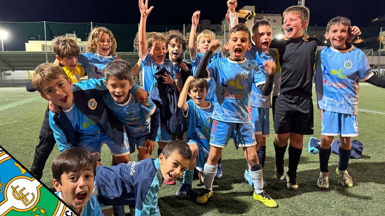 FundacionLCF's tweet photo. 🏆 𝙋𝙍𝙀𝘽𝙀𝙉𝙅𝘼𝙈𝙄𝙉-𝘼  | Torneo - El Palo FC temporada 2024-25 

🥇 1ª Clasificado - 𝗙𝗟𝗖𝗙 https://t.co/4gcjez0Lpz