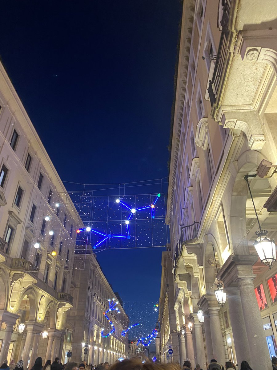 WH4TISAID's tweet photo. torino sei sempre magica https://t.co/ajT0Yn922q