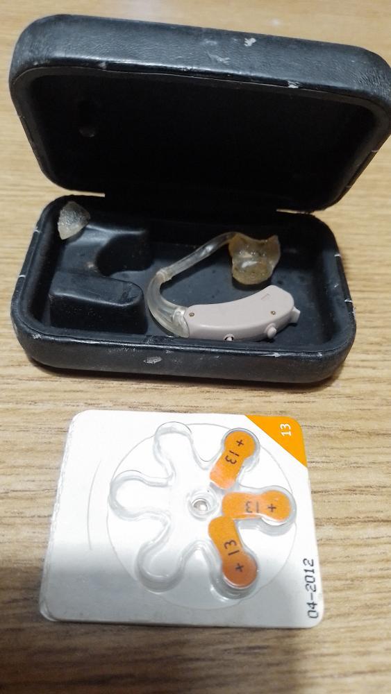 Rosariociudadok's tweet photo. Ayuda Twitter 
Yanina encontró estos audífonos, quién los perdió los estará necesitando urgentemente.
Contactala al 3413426091

GRACIAS POR COMPARTIR💪 https://t.co/TSutBJuRuD