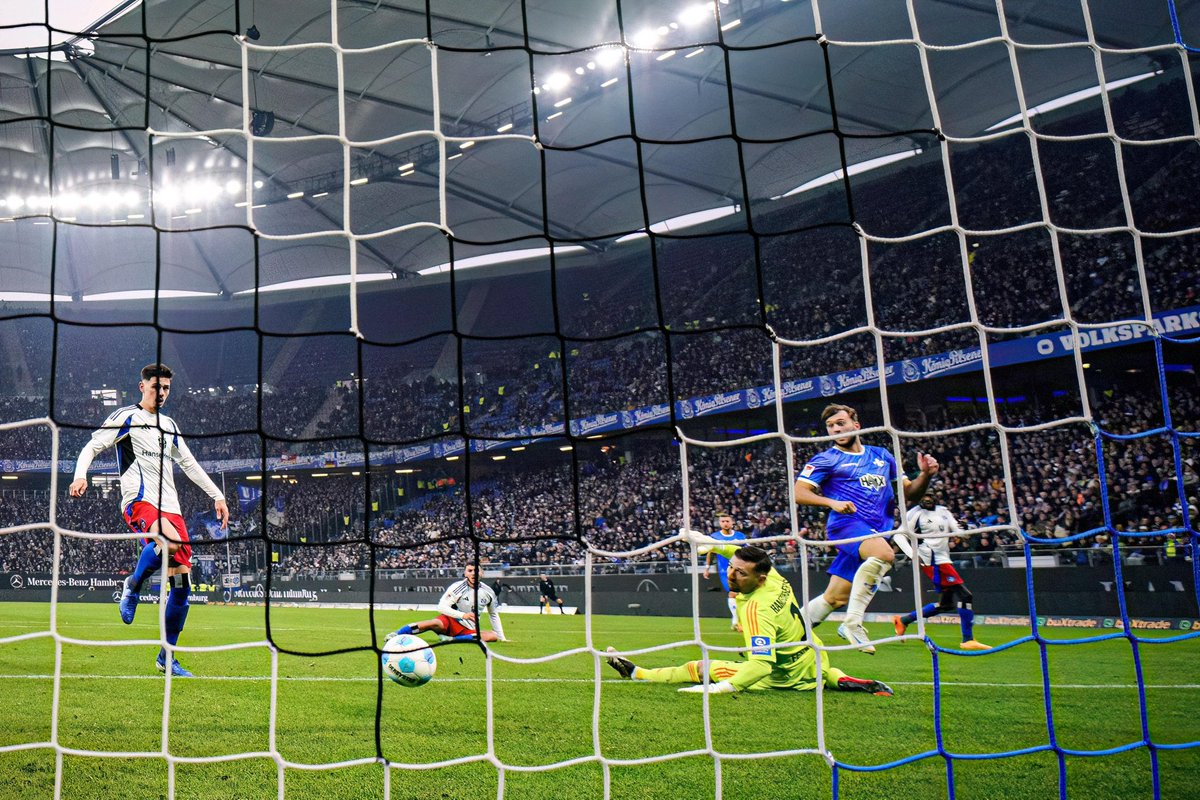 SVD98EN's tweet photo. In our analysis of the 2-2 at #HSVSVD we look at the scenes of the game and the resulting controversies before falling 2-1 behind. We also analyse positive aspects of the #Lilien game as well as avoidable goals conceded 👀 #sv98 

https://t.co/m5i1lC4J9O https://t.co/GbOiZTQWNm