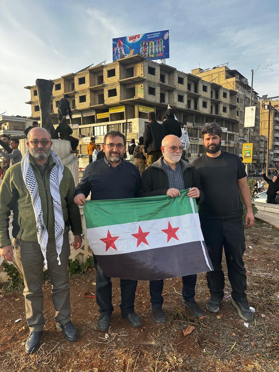 RidvanKaya_'s tweet photo. Hama’da, Humus’ta, Halep’te, Şam’da 
Yıkacağız Nemrutları Zafer yakında 

Zaferin Allah’tan ve Fethin yakın olduğuna iman edenlere müjdeler olsun! Rabbim Ümmete en yakın zamanda Gazze’de de zafer sevincini yaşatsın! https://t.co/Mun6mubCtB