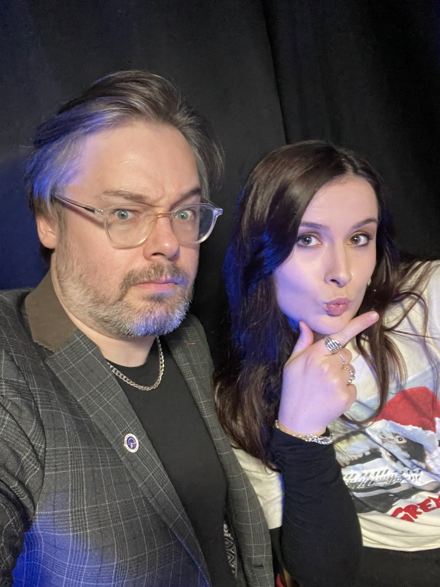 Mark / Mara~ SherlockHulmes (@sherlock_hulmes) on Twitter photo Gonna appear on the <a href="/yogscast/">The Yogscast</a> in a moment as <a href="/Bekkiboom/">Bekki</a> and I are on <a href="/simonoxfphys/">Simon Clark</a> quiz!
The Pursuit!! Twitch // Yogscast Gonna appear on the <a href="/yogscast/">The Yogscast</a> in a moment as <a href="/Bekkiboom/">Bekki</a> and I are on <a href="/simonoxfphys/">Simon Clark</a> quiz!
The Pursuit!! Twitch // Yogscast