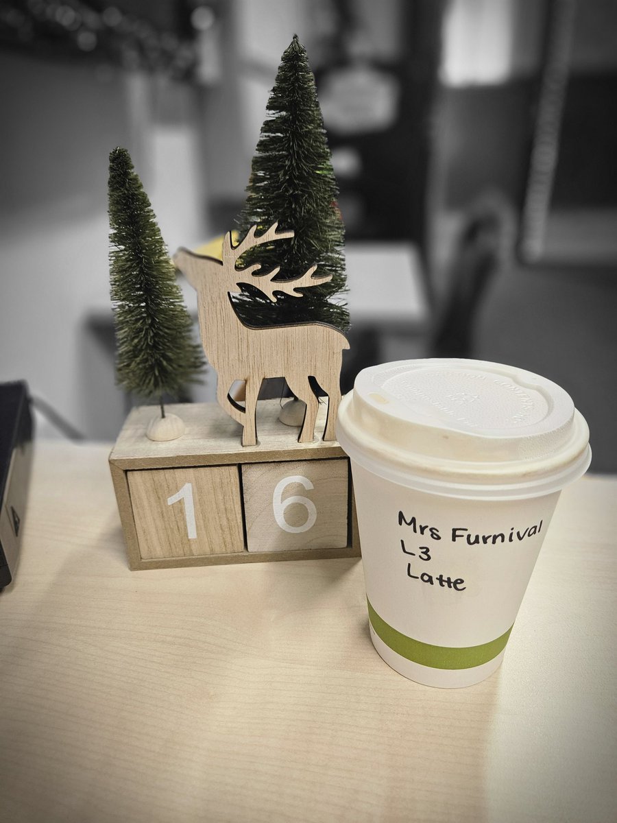 Mrs Furnival (Miss Carroll) tweet media