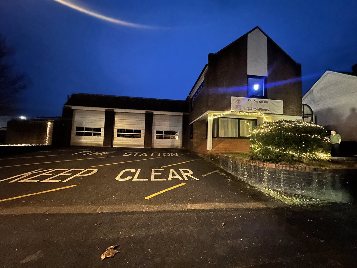 🎄It’s the Festive Season for thanks and reflection, so we thought we would add some light to the station and share with our community 🎄

Remember only use devices in good working order, that are suitable for the use intended.