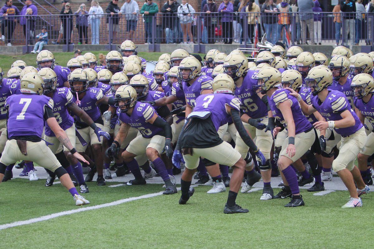 Logan Boyle (@loganboyle25) on Twitter photo Huge thanks <a href="/AlbionFootball/">Albion Football</a> for the visit. It was a great atmosphere and I learned a lot! <a href="/CoachAvaloy/">Kyle Avaloy</a> <a href="/Rundle_Albion/">Travis Rundle</a> <a href="/CoachWasil4/">Stephen Wasil</a> Huge thanks <a href="/AlbionFootball/">Albion Football</a> for the visit. It was a great atmosphere and I learned a lot! <a href="/CoachAvaloy/">Kyle Avaloy</a> <a href="/Rundle_Albion/">Travis Rundle</a> <a href="/CoachWasil4/">Stephen Wasil</a>