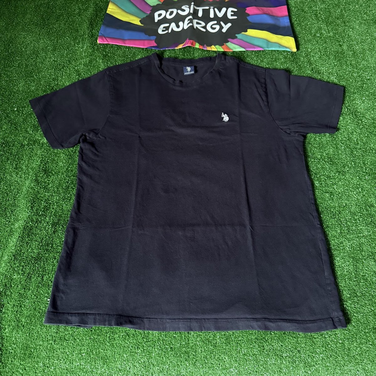 myclosetym's tweet image. US Polo Assn. Short Sleeve Crew Neck Pony Logo Black Basic Tee T-Shirt Size L

#USPoloAssn #ClassicStyle #BasicTee #MensFashion #PonyLogo #CasualWear #BlackTShirt #EverydayEssentials #MensWardrobe #SizeL

ebay.com/itm/1268190920…
