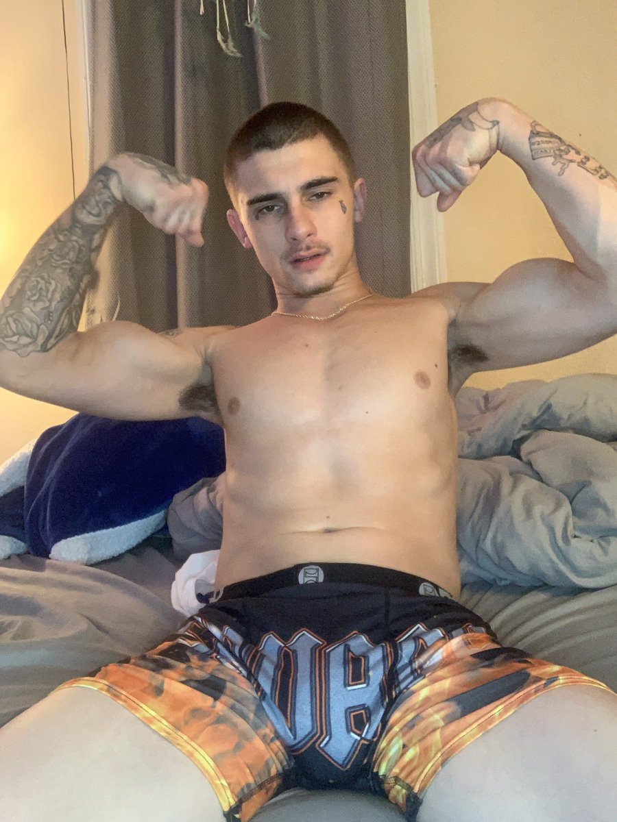 Trik13582050's tweet photo. RT 

If daddy asked , what would y’all sniff first ? Taking request all day on telegram: trikeyy74 https://t.co/jCAugVsbxw