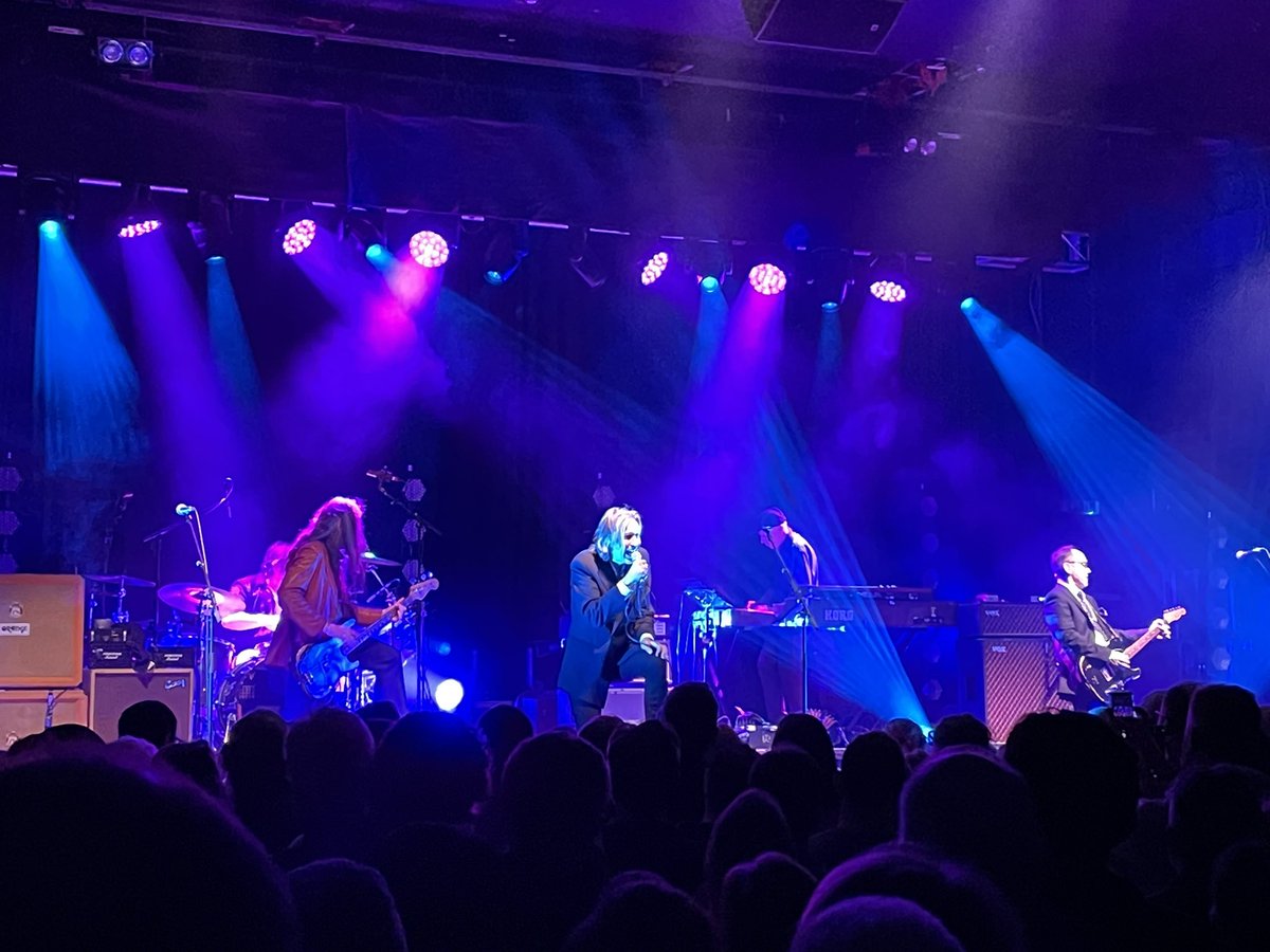 itstimhayne's tweet photo. Some 34 years on from a much less crowded @DelAmitri gig at Cardiff students uni in 1990…they’re still brilliant!
Superb night of songwriting, story telling &amp; singalong songs @O2AcademyBris 👏🏻

Need to plan the Dels next year… https://t.co/HGBagFXUuR