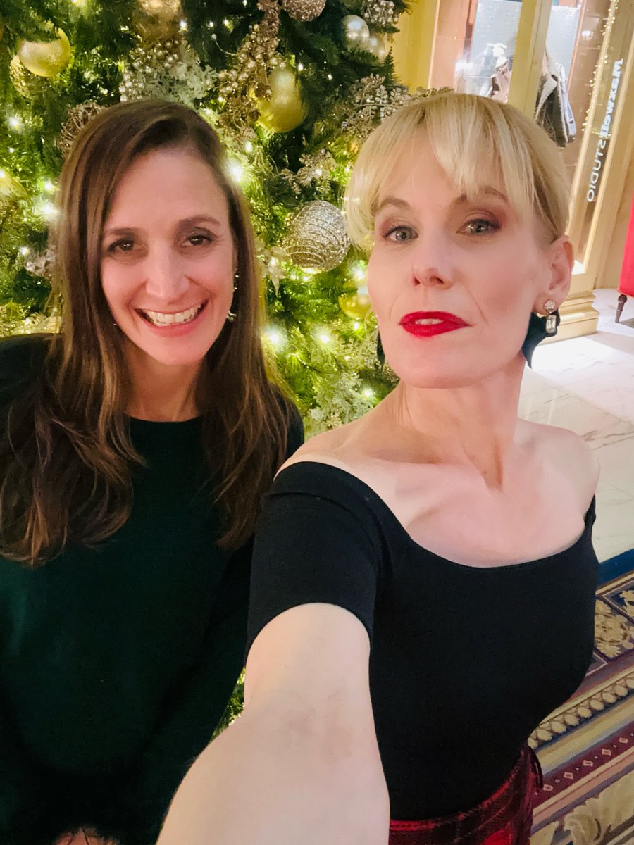 nostresswedding's tweet photo. Annual Boston Pops evening with the best crew! Thank you @fairmontcopley and @palicefay!! Love this holiday outing with Fairmont Copley Plaza and friends
#BostonPops, #Holidays https://t.co/06VUXH5hNF