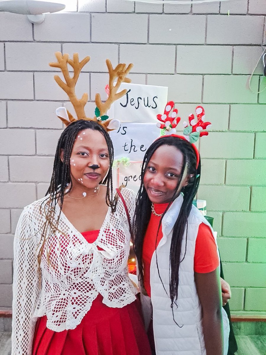 wordoffaithSA's tweet photo. A Fresh Fire Christmas 🎄❤️

#Youth #FreshFireYouth #Christmas #ChristmasParty #WordoffaithSA https://t.co/6yzkKk5D2L