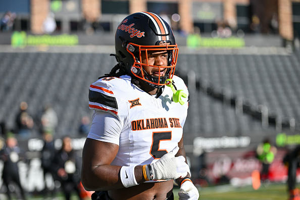PeteThamel's tweet photo. Oklahoma State hybrid safety/linebacker Kendal Daniels is entering the NCAA transfer portal, he tells ESPN. Daniels has nearly 2,300 career snaps, with 240 career tackles, 7.5 career sacks, 24 TFLs, 5 INTs and 13 passes deflected. https://t.co/YKUZHQMDrh