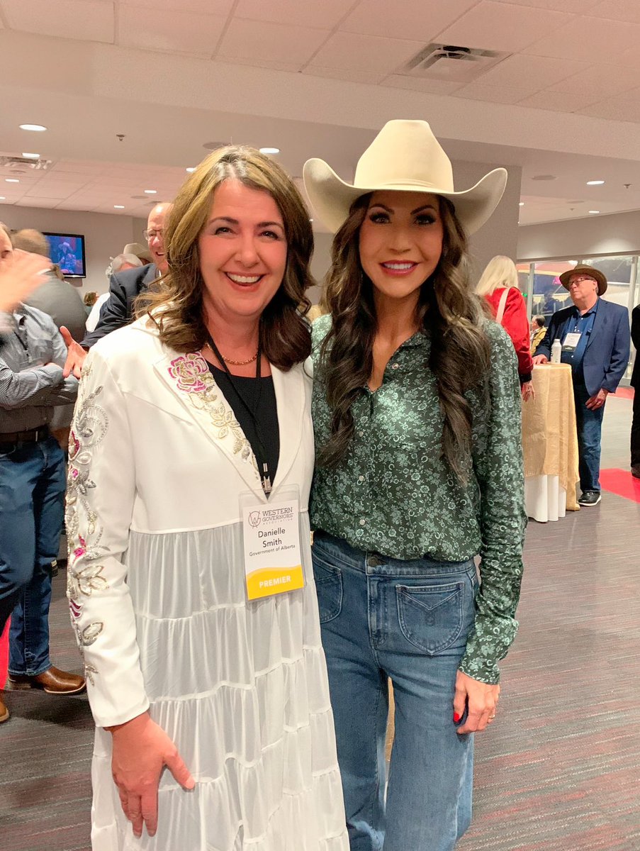Danielle Smith tweet media