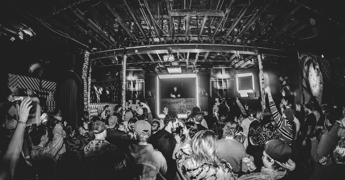 This week | The Black Box

12.10: Electronic Tuesdays w/ Sister Gaia, <a href="/dubdenrecords/">Dub Den Records</a>, Weekly DJ Battle

12.12: Spherex 90's Pajama Dance Party 

12.13: <a href="/medicineplace_/">Medicine Place</a> x <a href="/Brettsalty/">Salty Dubstep</a> w/ <a href="/IamDroptalk/">DropTalk</a> 

12.14: <a href="/ReconDNB/">ReconDNB</a> - T.R.A.C. x <a href="/Dave0wen/">D Λ V Ξ O W Ξ N</a> w/ <a href="/shoeboxdnb/">Mike Shoebox</a> 

blackboxdenver.co