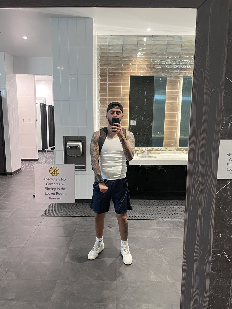 OmarBonham's tweet photo. 🏋🏽‍♂️🏋🏽‍♂️ https://t.co/Mc9RWaPaP1