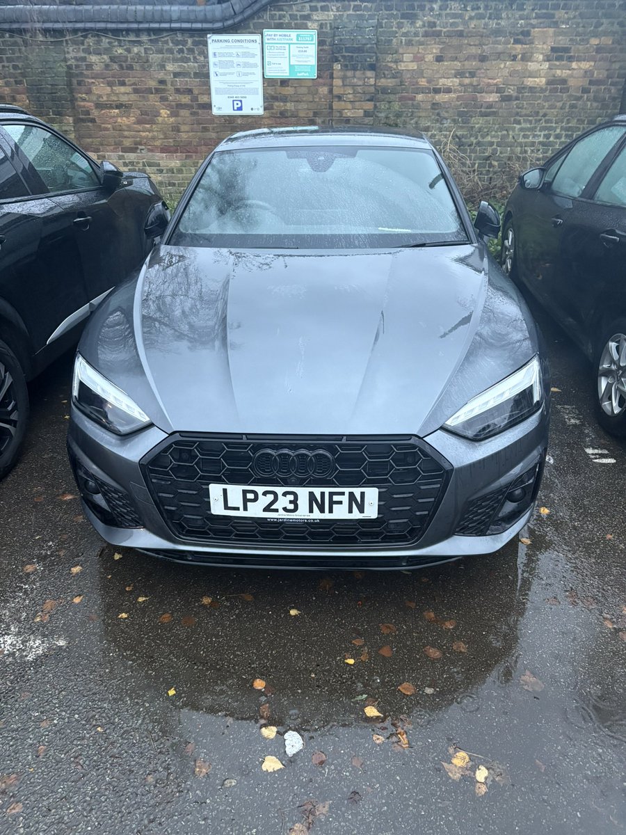 MNeeds's tweet photo. @JustPark I tried to pay for my parking space yesterday (Sunday 8th November at 3pm) at North Middlesex University hospital but the Just Park app and phone number were not working. There were quite a few other car drivers with the same problem. https://t.co/kb5Arousg6