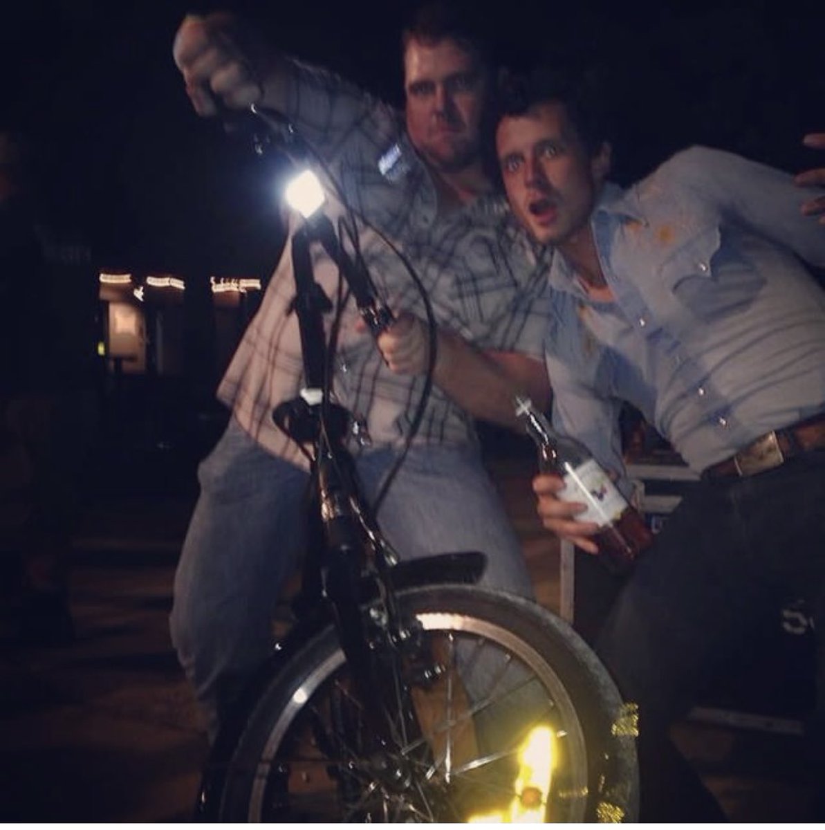 lomstar68's tweet photo. The early times and old days were a trip my dudes. Was lucky enough to be there for it all. How I do miss some of y’all. #norent https://t.co/M6VXBVbwPX