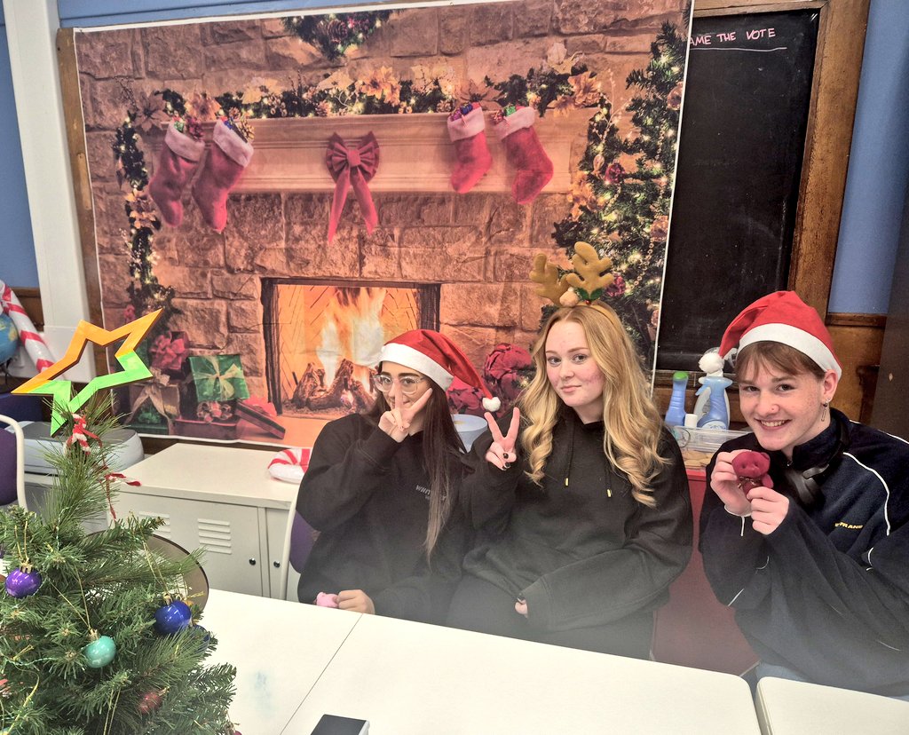 Siobhan Ren YS tweet media