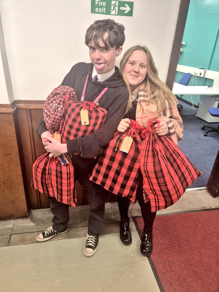 Siobhan Ren YS tweet media