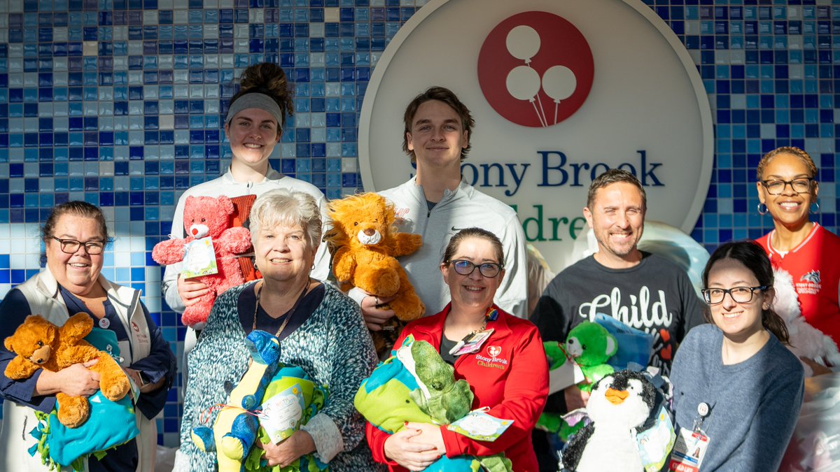 SBAthletics's tweet photo. Last week, @StonyBrookSAAC hosted the fourth annual Bears and Blankets 🧸

Our SAAC executive board donated stuffed teddy bears and blankets to the Stony Brook University Children's Hospital to go to children and families in need this holiday season ❤️

🌊🐺 x @StonyBrookMed https://t.co/KE1NRO8XEZ