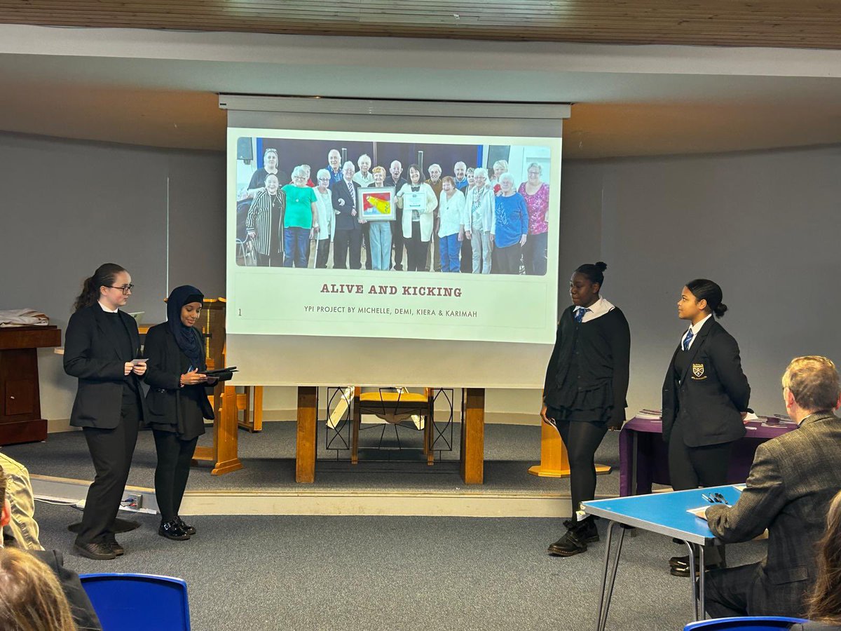 StAndrewsREdept's tweet photo. A big well done to all our YPI finalists. Fantastic presentations, great work! @StAndrewsRCSec @amygoo27 @ypi_scotland https://t.co/8QYbimakOO