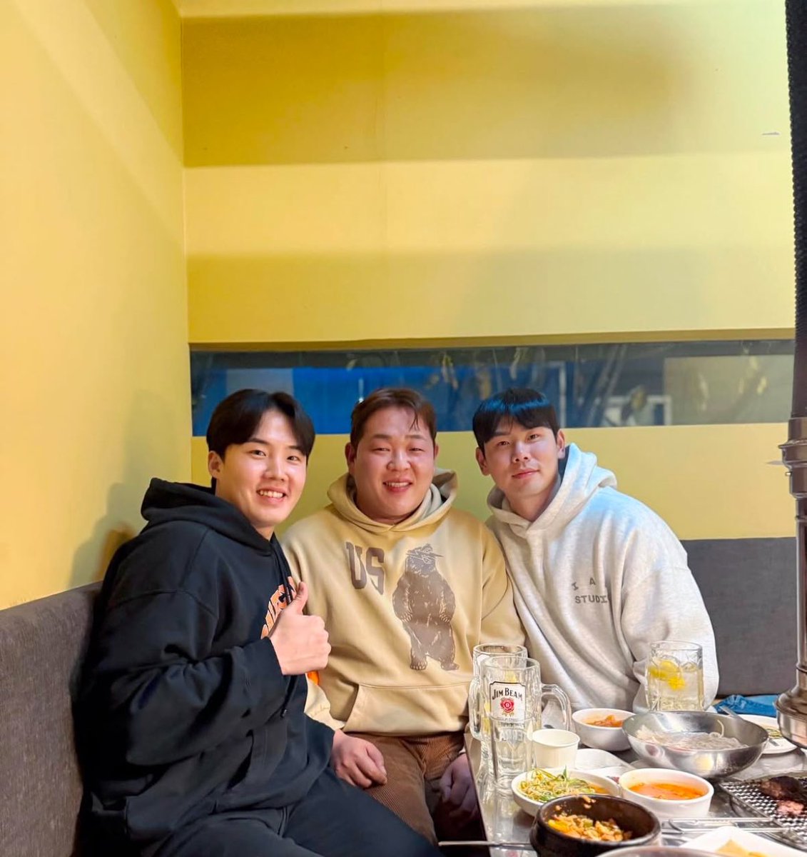 t_WIN_s31's tweet photo. 임찬규 문상훈 홍창기 뭐야??????😳😳😳😳 https://t.co/vnOmrQXIp3