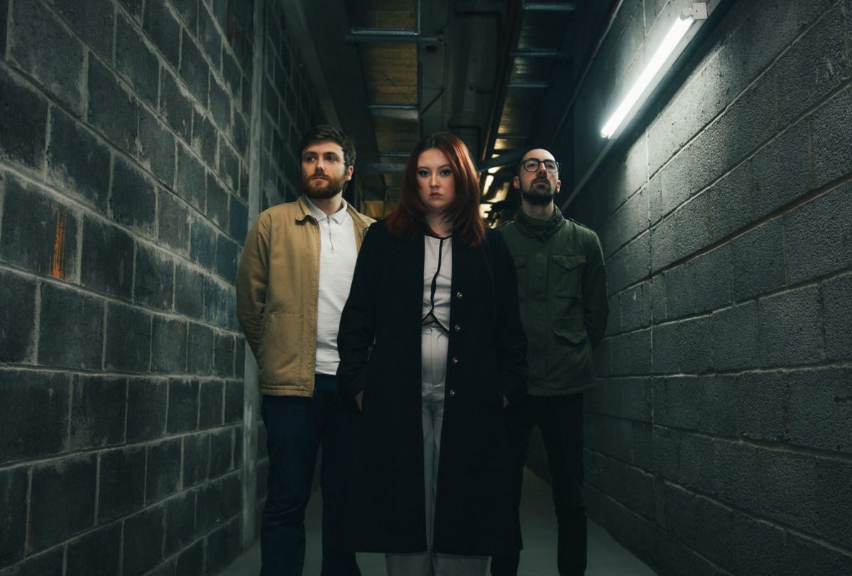 Our new single Fame will be released at midnight.

We hope you can give it a spin

Verces