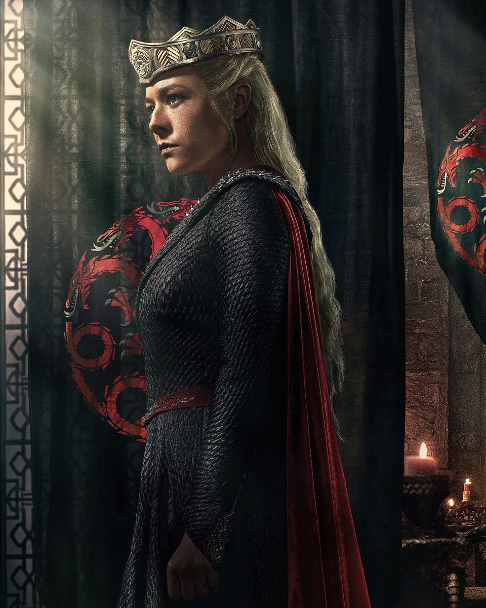 westerosies's tweet photo. Emma D’Arcy on their #GoldenGlobes nomination:

“I feel completely delighted. This season felt very personal to me, and at times it was hard to make, so I’m really moved by this recognition. Making a show like this is the most extraordinary team effort — I’ll be honoured to represent my colleagues at the Globes in January.” 

(🔗: https://t.co/kpyepUp0iF)