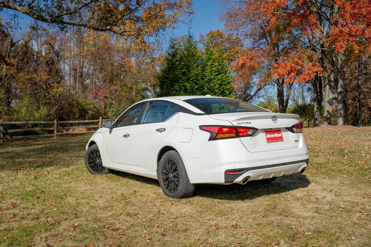 MotorWeek's tweet photo. At first glance, you might not think anything special of this 2025 @NissanUSA Altima sedan. It’s largely unchanged for the new model year, but there’s more to this SV Special Edition than appearances let on. Check out our recent #QuickSpin now!

📺: https://t.co/pH6wmpGgNG https://t.co/4zUz83q7EI