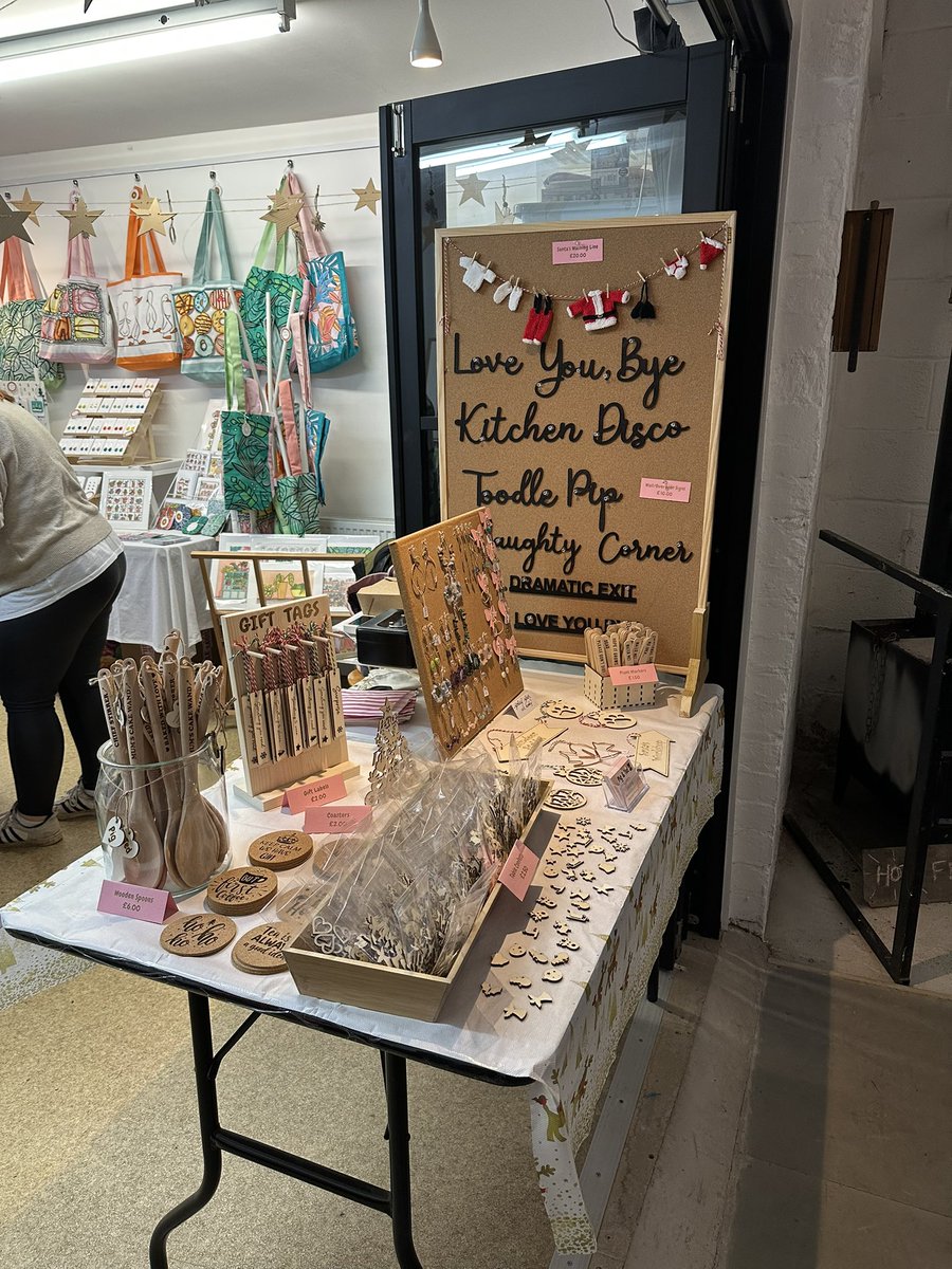 Pig & Ted tweet media