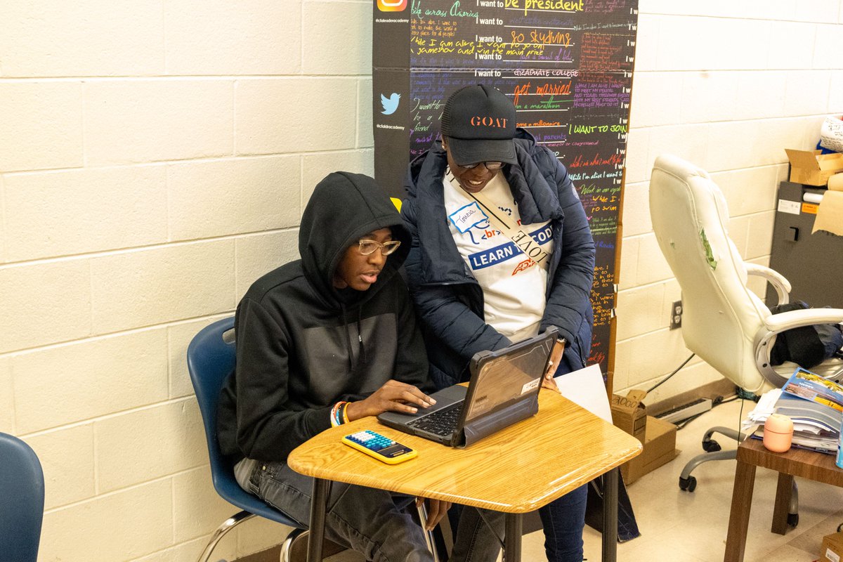 bunche_ms's tweet image. 🌟 Hour of Code with ADP at Bunche Middle School 🌟
Bunche Middle School students had an incredible opportunity to participate in the Hour of Code with ADP! 🚀💻
#HourOfCode #STEMEducation #CodingIsCool #ADPGivesBack #BuncheMiddleSchool #FutureCoders #InspiringInnovation