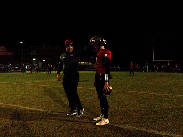 maddox_goldberg's tweet photo. Forever thankful to of been apart of such a special program over the past 4 years. I’d take my guys over yours any day of the week. ❤️🖤 #9out
@CoachChanguris @Coach__Belkin @QO_Coach_Kelley https://t.co/Y2XzNYsnN3