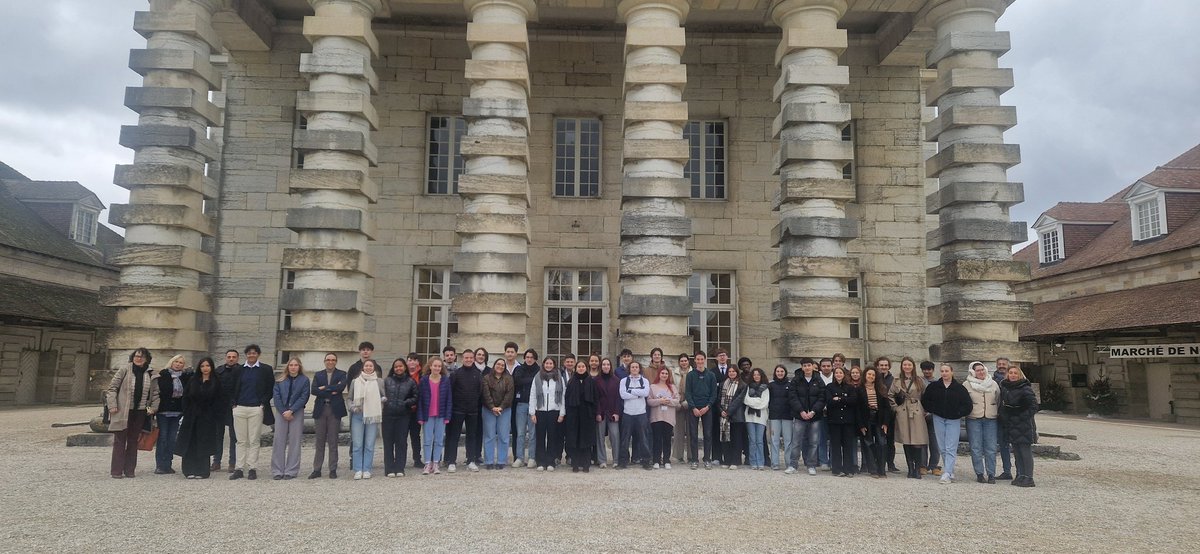 Frédéric Batlle (@1211fb) on Twitter photo #JourneeDeLaLaicite Les élus des cavl de <a href="/AcademieDijon/">Académie de Dijon</a> et de <a href="/acbesancon/">Académie de Besançon</a> ont bénéficier d'un temps de réflexion sur la laïcité dans le cadre majestueux des salines royales d'Arc-et-Senans. #JourneeDeLaLaicite Les élus des cavl de <a href="/AcademieDijon/">Académie de Dijon</a> et de <a href="/acbesancon/">Académie de Besançon</a> ont bénéficier d'un temps de réflexion sur la laïcité dans le cadre majestueux des salines royales d'Arc-et-Senans.