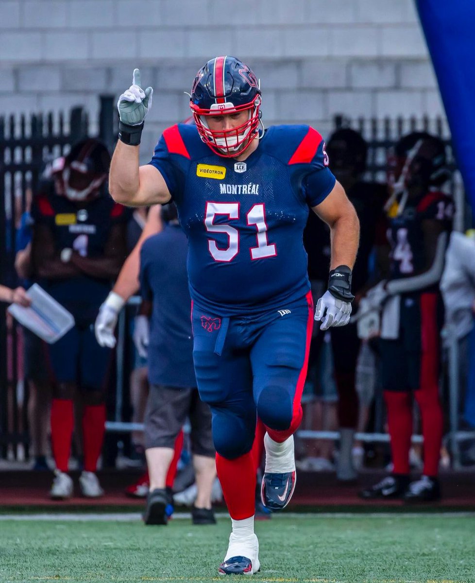 PKP_Qc's tweet photo. Que le meilleur pour la suite, #KristianMatte ! Véritable inspiration pour les (plus) jeunes et pilier dans notre vestiaire, merci Kristian pour cet engagement sans faille de 14 saisons avec TA famille des @MTLAlouettes ! 🔗: https://t.co/KEF1EbvHtW #Alouettes #GoAlouettesGo https://t.co/UIp0M7Adsj