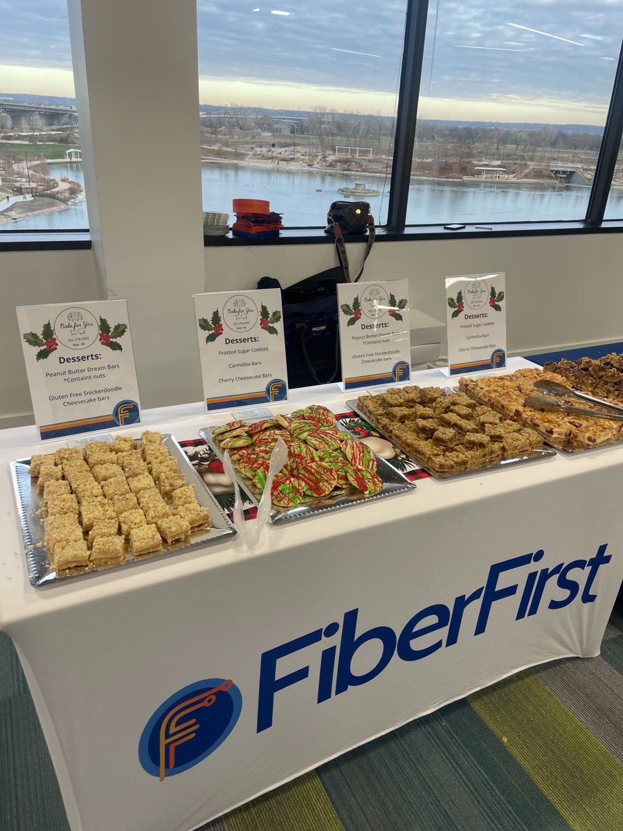 Our team had a fabulous time as a first-time vendor for the Omaha Chamber Holiday Open House. Thank you to the hundreds of chamber members who visited our table to learn more about FiberFirst business accounts and sample our cookie trays made by Baked 4 You.
#FiberFirstImmersed