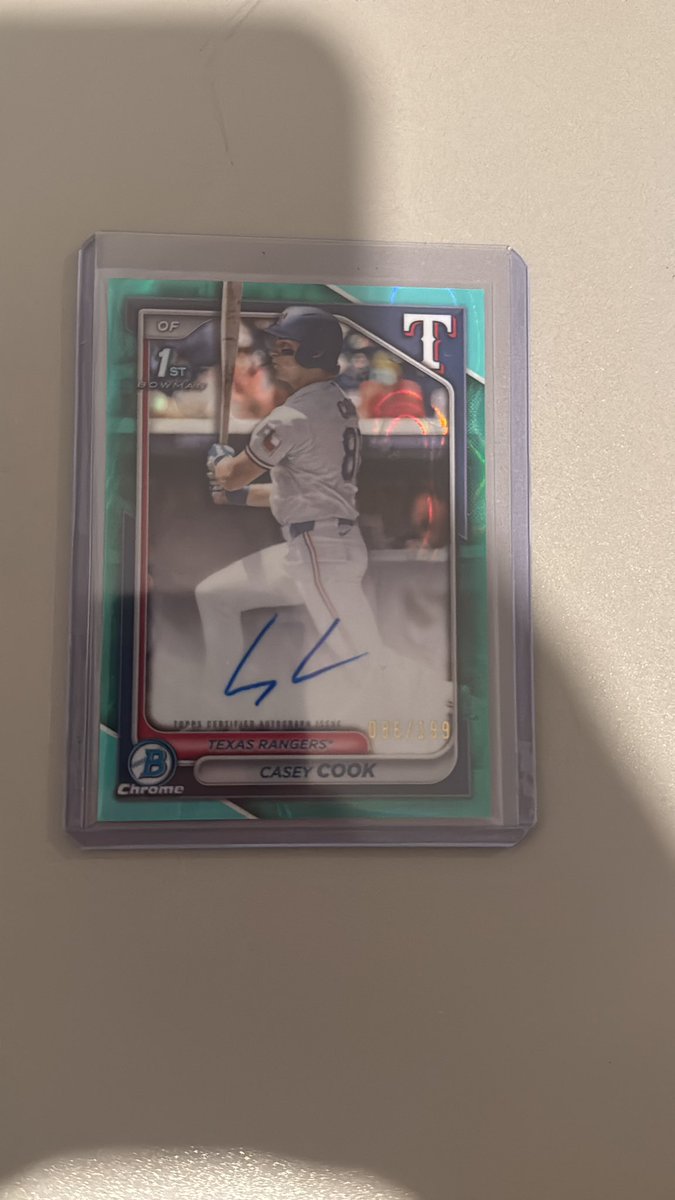 E_MoCollect's tweet photo. Hits from recent break

Kurtz /100 
Beam /125 
Ferrer base auto 
Cook /199 auto 

Solid overall. Taking offers! Retweets appreciated https://t.co/o8kEofE5jH
