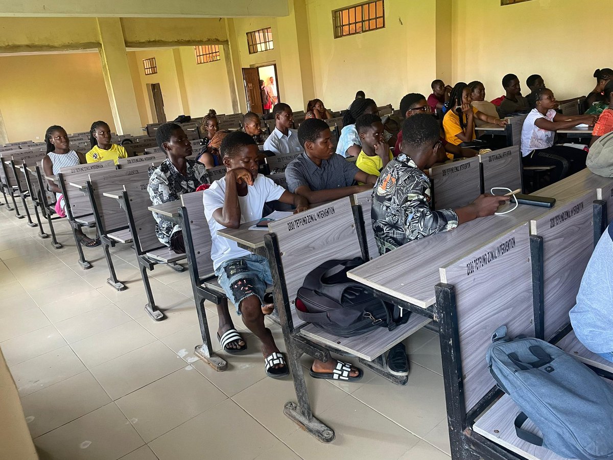 Cumsa_official's tweet photo. 📚 Day 4 & 5 of the CUMSA Mega Academic Shutdown!
Highlights:
Sessions on study skills, stress & time management 💡
Empowering students to achieve academic success. Let’s keep the momentum going!
#CUMSA #AcademicGrowth #MedicalStudentsUnical https://t.co/AMmvevuIXd