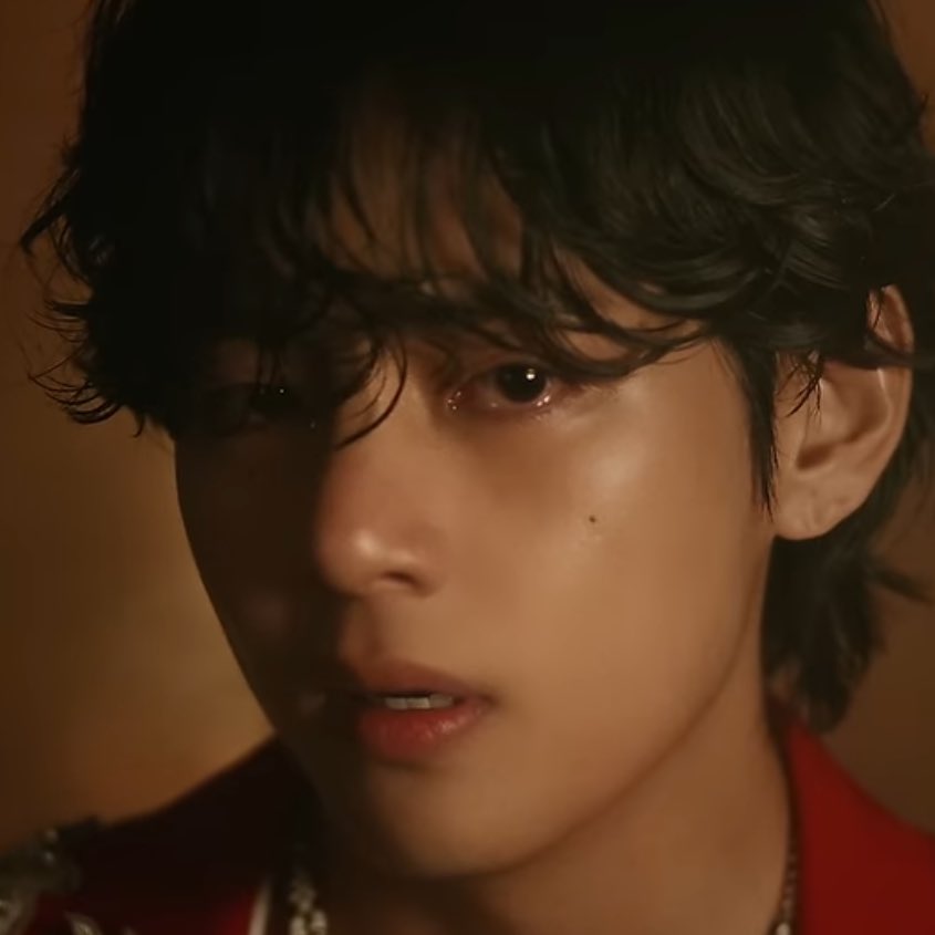 — "Winter Ahead" de #V feat Park Hyo Chin debuta en el puesto #99 en la lista de Billboard Hot 100 de esta semana! 👑🔥

▫️Siendo la QUINTA ENTRADA en dicho chart! 👏🏻 

CONGRATULATIONS V
CONGRATULATIONS TAEHYUNG
WINTER AHEAD ON BILLBOARD HOT 100
#WinterAhead #VxParkHyoShin