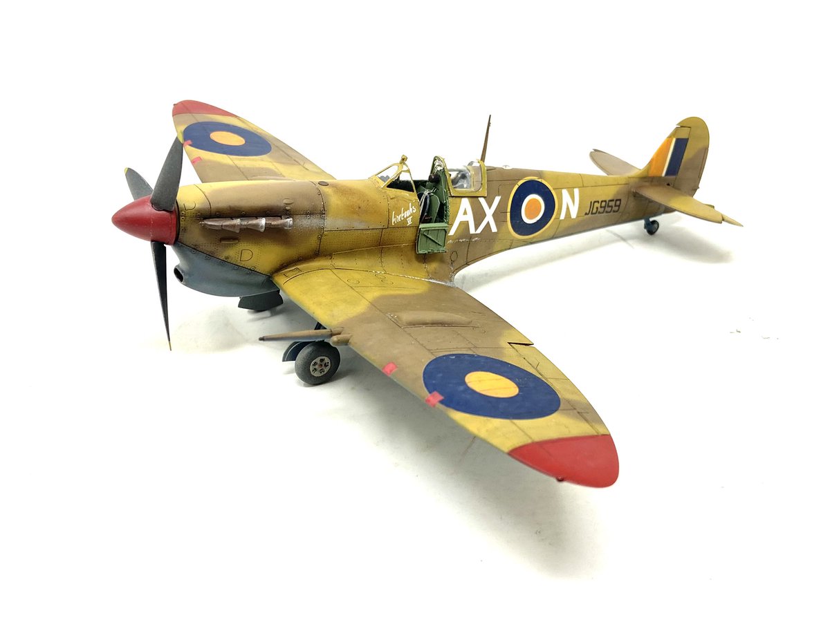 TSMODELHANGAR's tweet image. Eduard 1/48 Spitfire Mk Vc Tropical
🚧Ready For Inspection🚧
Here she is! This Spitfire Mk Vc tropical is finished in the markings of No 1 Squadron, SAAF based in Tunisia in April 1943.