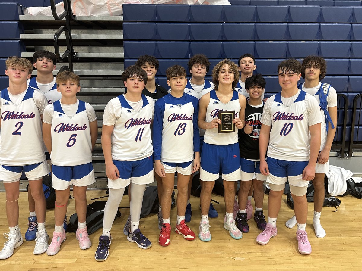 GPAthletics1's tweet image. 🏀 Wildcat boys basketball brought some hardware home this weekend 🏆
Varsity won the Best of the Bay tournament in Aransas Pass, while the JV and Freshmen teams each placed 2nd in the CCISD sub-varsity tournament‼
#goCatsgo 🔴⚪🔵 
@bball_wildcat