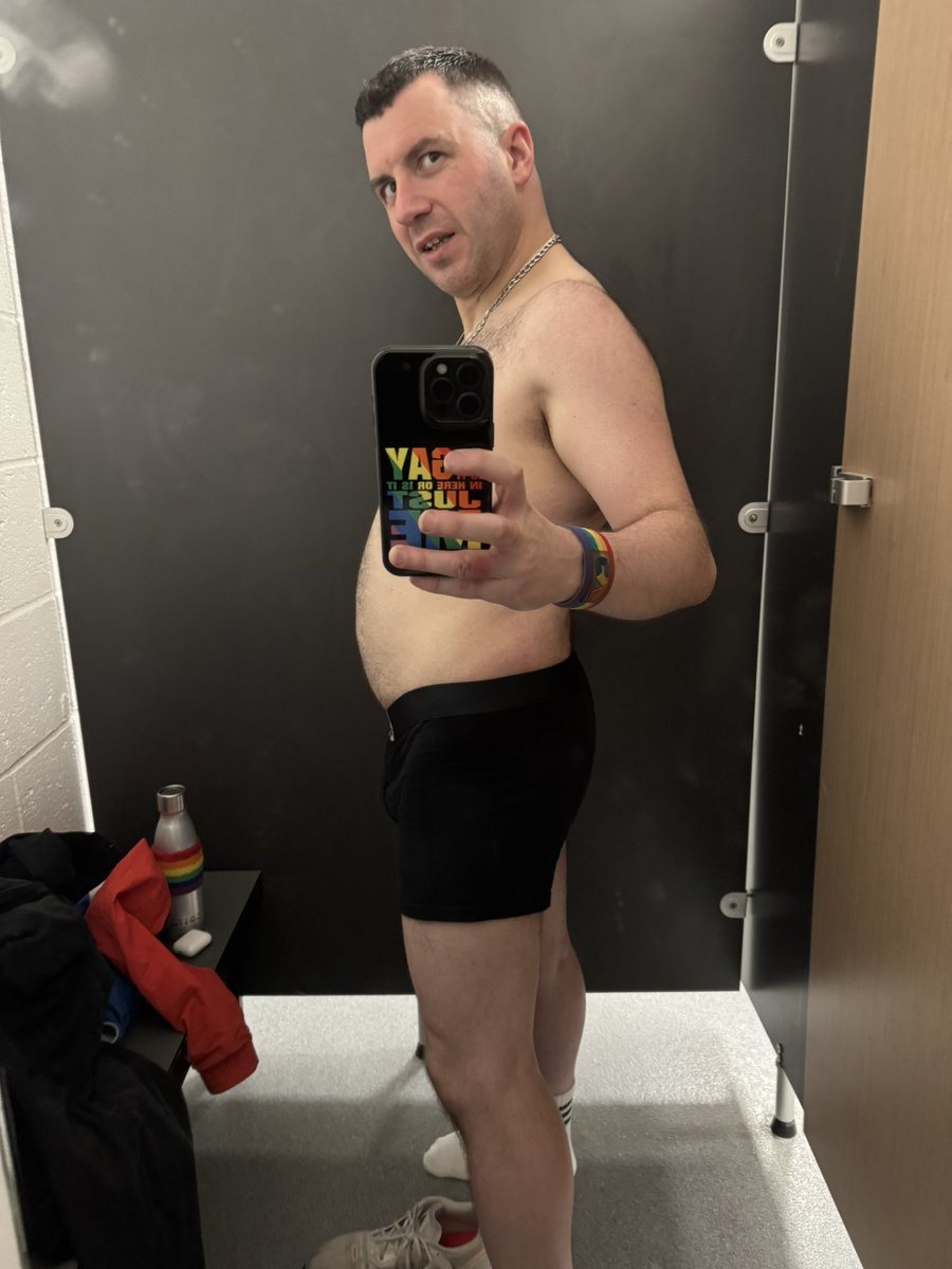 We have a spicy zone on Only Lads 😜 WhatsApp community

We also have a Facebook and Telegram community also

Link below

linktr.ee/onlylads38?utm…