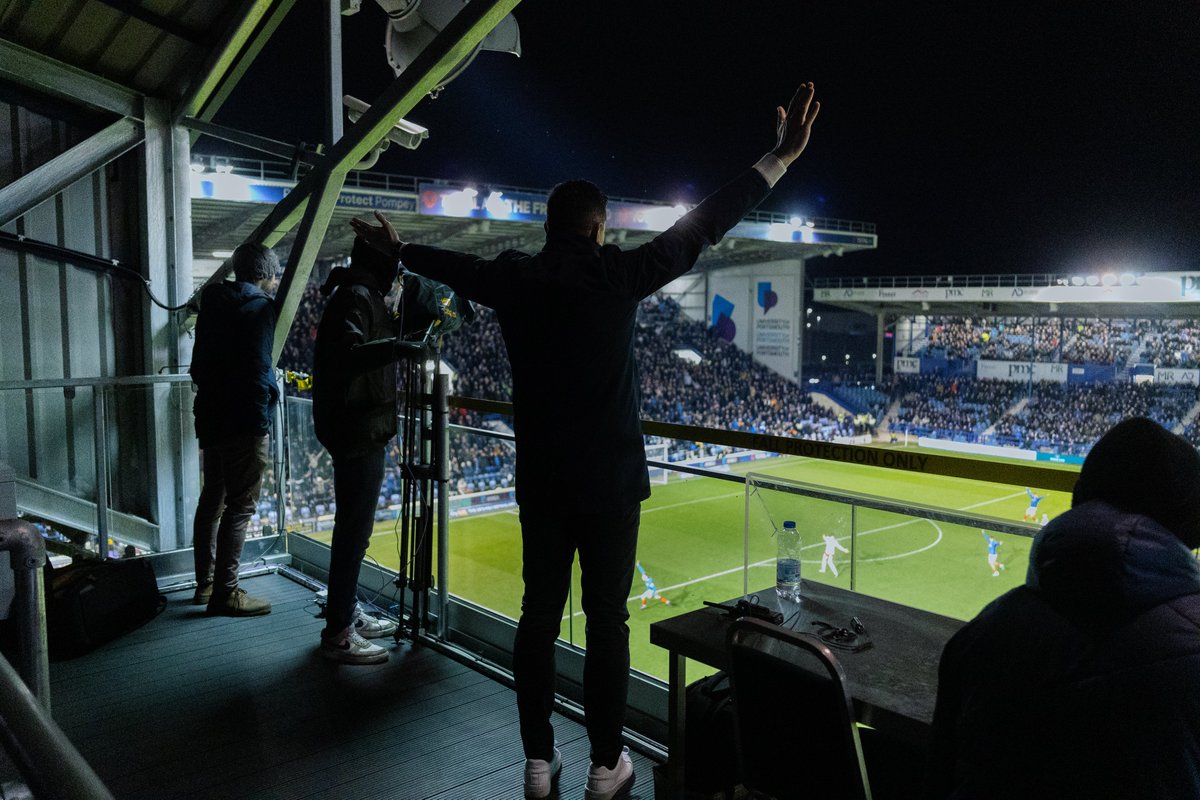 Pompey's tweet photo. Gaffer. 📸

#Pompey https://t.co/CSfSeJsov8