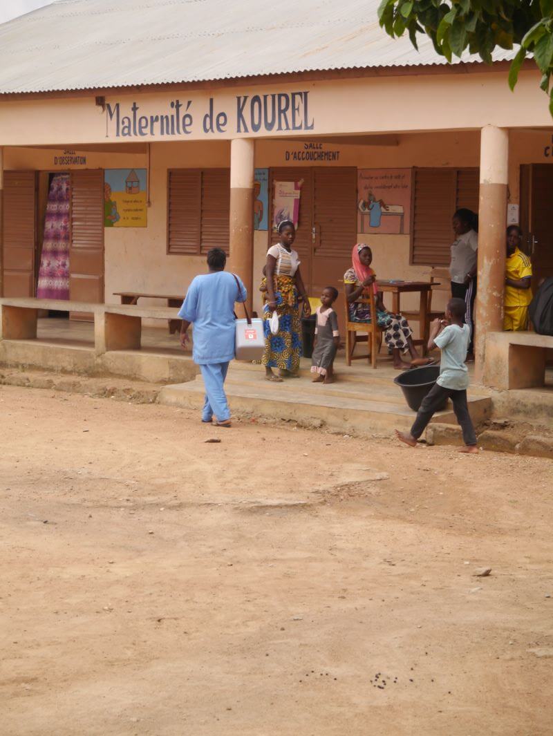 The advent of solar lighting has been revolutionary at the medical clinic in Kourel, Benin. Previously, doctors struggled to examine patients, mend wounds, and deliver babies after dark. 

Now, thanks to your support, they no longer need to worry. Learn more: